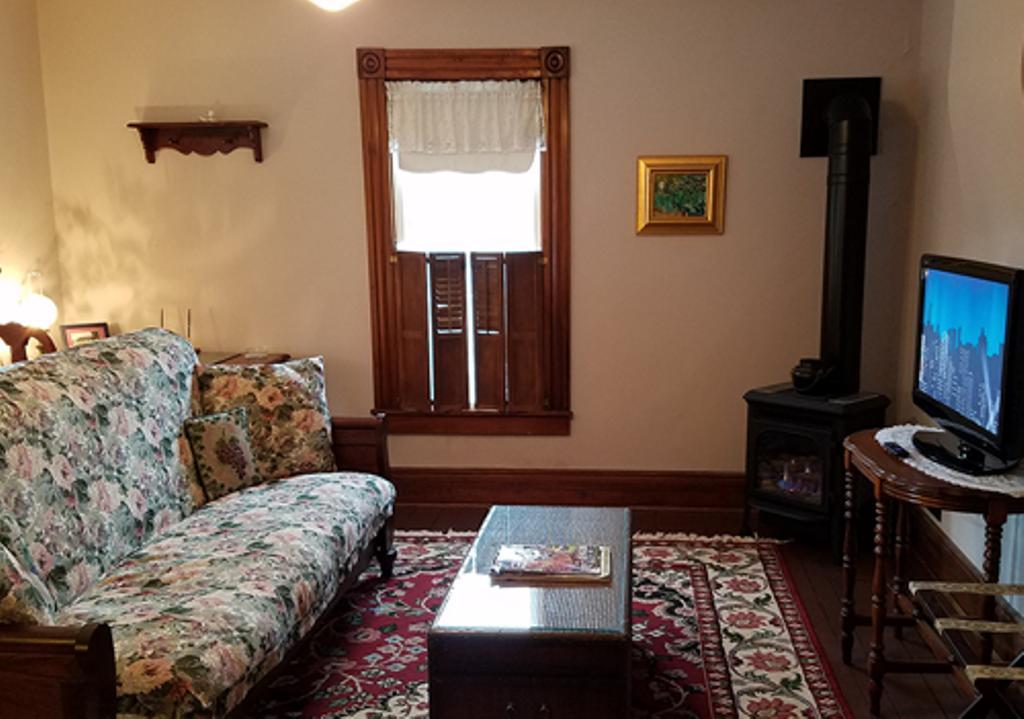 Trimmer House Bed And Breakfast Пен Ян Екстериор снимка